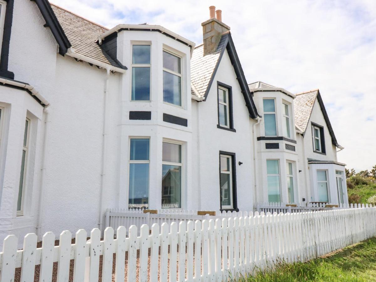 Tammie Norrie Cottage バンフ エクステリア 写真
